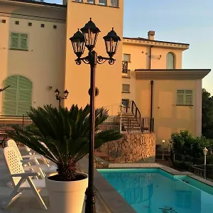 Pensionat Nina, La Spezia